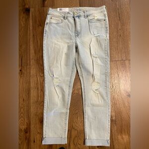 Seven 7 Light Wash Distressed Jeans 
Weekend Slim Fit Jean